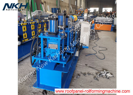 comprar Rolo galvanizado do quadro de porta do obturador do rolo da placa de aço que forma a máquina automática, controle de sistema do quadro de porta online manufacture